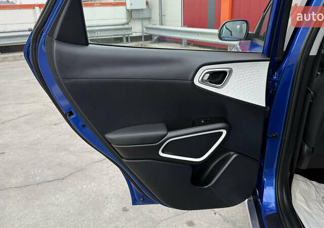 Синий Киа Soul EV, объемом двигателя 0 л и пробегом 26 тыс. км за 18900 $, фото 37 на Automoto.ua