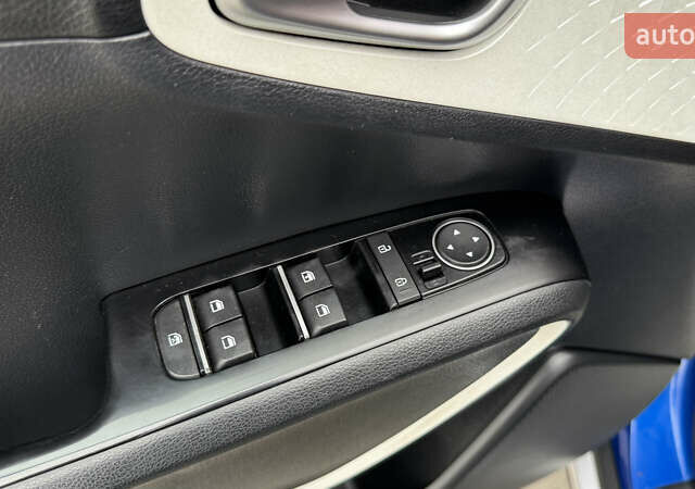 Синий Киа Soul EV, объемом двигателя 0 л и пробегом 26 тыс. км за 18900 $, фото 18 на Automoto.ua