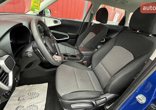 Синий Киа Soul EV, объемом двигателя 0 л и пробегом 26 тыс. км за 18900 $, фото 19 на Automoto.ua