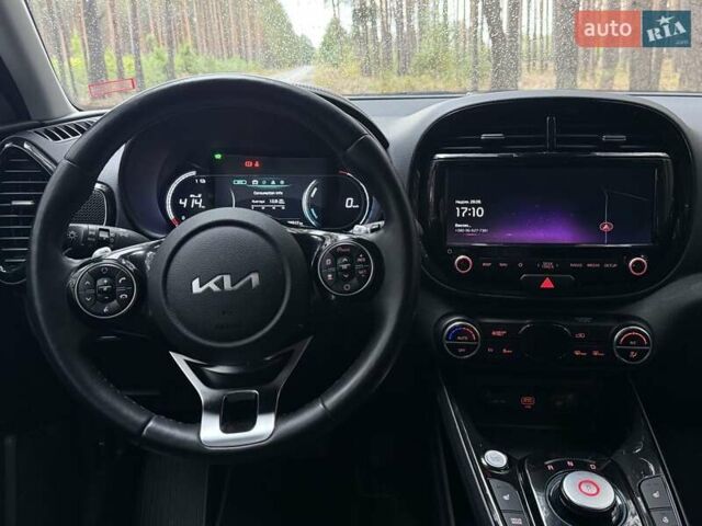 Синій Кіа Soul EV, об'ємом двигуна 0 л та пробігом 39 тис. км за 19499 $, фото 57 на Automoto.ua
