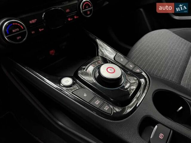 Синій Кіа Soul EV, об'ємом двигуна 0 л та пробігом 39 тис. км за 19499 $, фото 66 на Automoto.ua