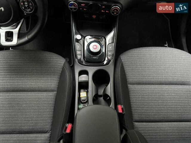 Синій Кіа Soul EV, об'ємом двигуна 0 л та пробігом 39 тис. км за 19499 $, фото 64 на Automoto.ua