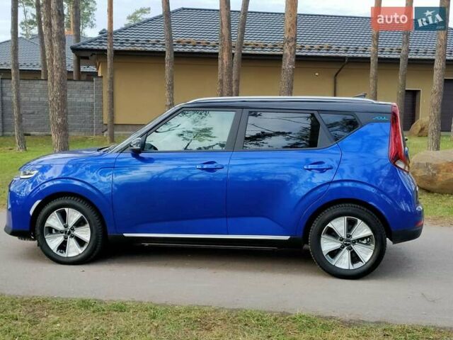 Синий Киа Soul EV, объемом двигателя 0 л и пробегом 22 тыс. км за 16677 $, фото 4 на Automoto.ua