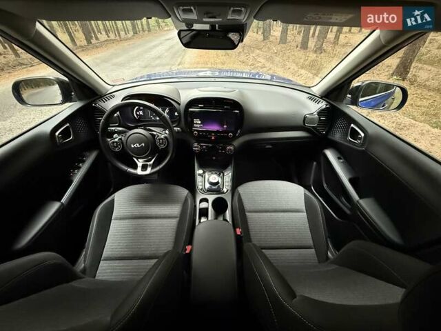 Синій Кіа Soul EV, об'ємом двигуна 0 л та пробігом 39 тис. км за 19499 $, фото 44 на Automoto.ua