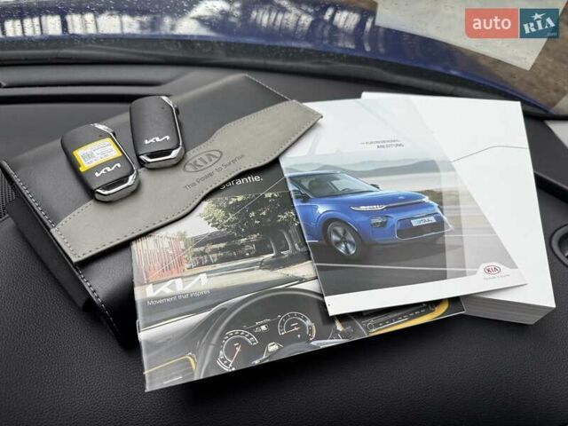 Синій Кіа Soul EV, об'ємом двигуна 0 л та пробігом 39 тис. км за 19499 $, фото 85 на Automoto.ua