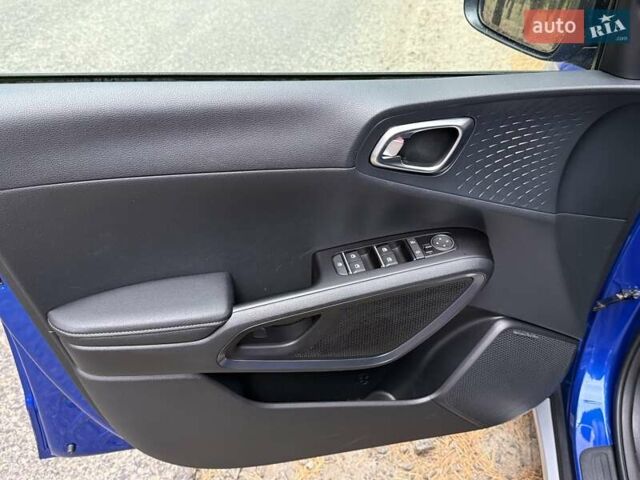 Синій Кіа Soul EV, об'ємом двигуна 0 л та пробігом 39 тис. км за 19499 $, фото 46 на Automoto.ua