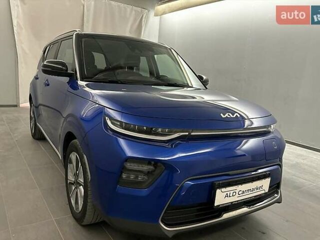 Синій Кіа Soul EV, об'ємом двигуна 0 л та пробігом 39 тис. км за 19499 $, фото 108 на Automoto.ua