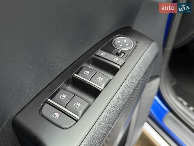 Синій Кіа Soul EV, об'ємом двигуна 0 л та пробігом 39 тис. км за 19499 $, фото 48 на Automoto.ua