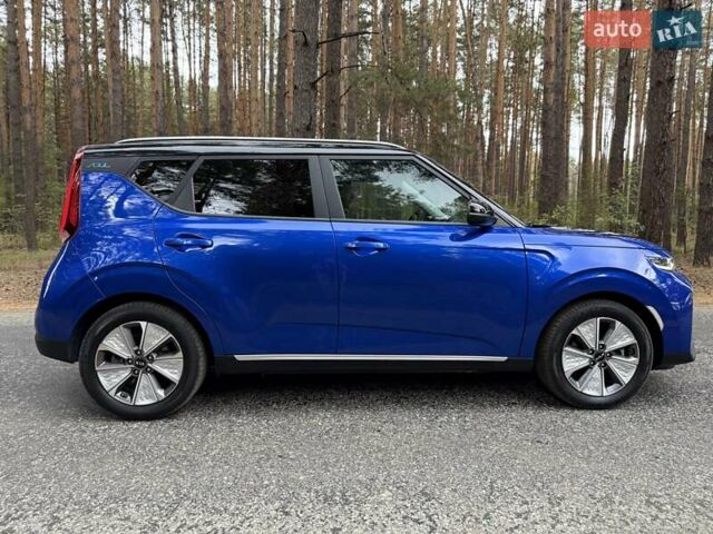 Синій Кіа Soul EV, об'ємом двигуна 0 л та пробігом 39 тис. км за 19499 $, фото 3 на Automoto.ua