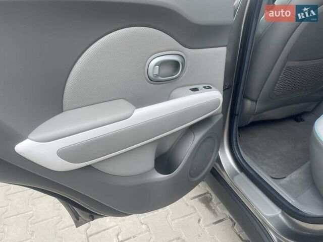 Зеленый Киа Soul EV, объемом двигателя 0 л и пробегом 115 тыс. км за 7600 $, фото 27 на Automoto.ua