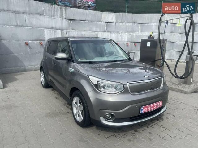 Зеленый Киа Soul EV, объемом двигателя 0 л и пробегом 115 тыс. км за 7600 $, фото 8 на Automoto.ua