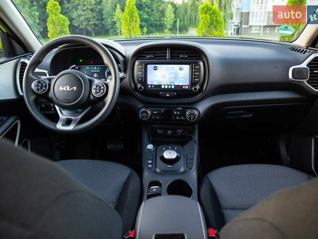 Зеленый Киа Soul EV, объемом двигателя 0 л и пробегом 25 тыс. км за 14950 $, фото 16 на Automoto.ua