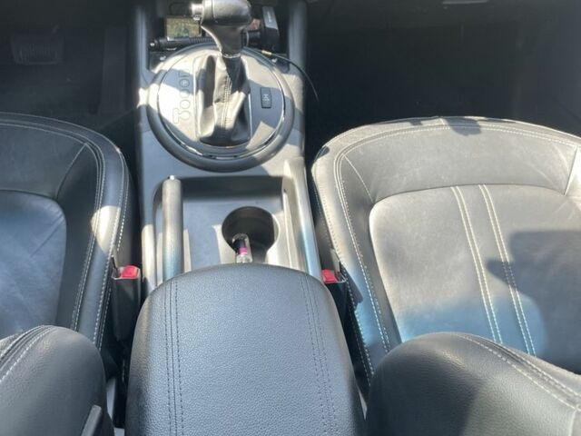 Белый Киа Sportage, объемом двигателя 2 л и пробегом 193 тыс. км за 14500 $, фото 3 на Automoto.ua