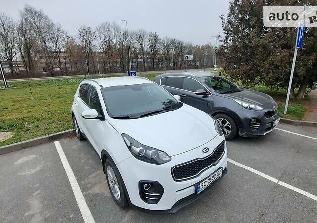 Білий Кіа Sportage, об'ємом двигуна 1.7 л та пробігом 50 тис. км за 19700 $, фото 3 на Automoto.ua