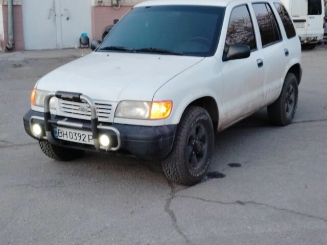 Белый Киа Sportage, объемом двигателя 2 л и пробегом 316 тыс. км за 4000 $, фото 8 на Automoto.ua