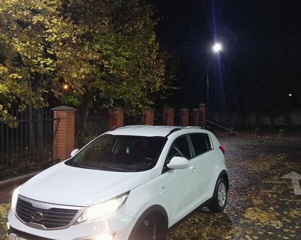 Белый Киа Sportage, объемом двигателя 2 л и пробегом 160 тыс. км за 10500 $, фото 6 на Automoto.ua