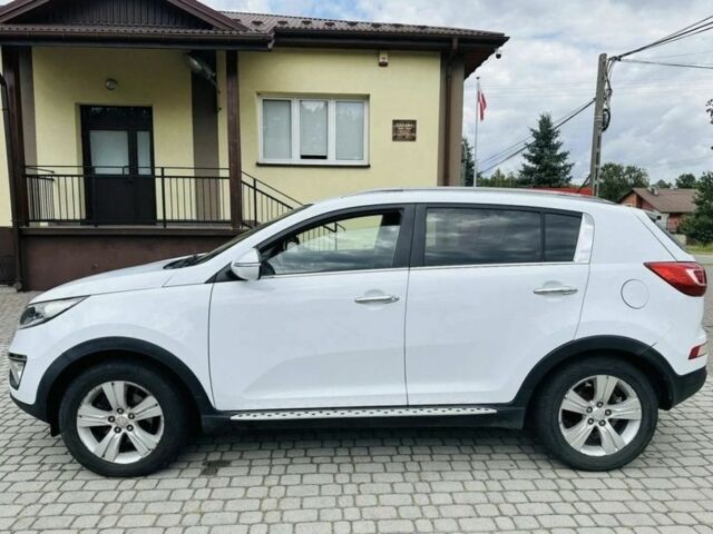 Белый Киа Sportage, объемом двигателя 0 л и пробегом 235 тыс. км за 5000 $, фото 5 на Automoto.ua