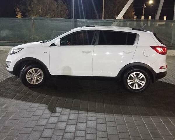 Белый Киа Sportage, объемом двигателя 2 л и пробегом 160 тыс. км за 10500 $, фото 9 на Automoto.ua