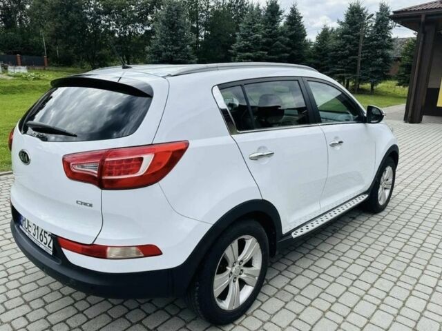Белый Киа Sportage, объемом двигателя 0 л и пробегом 235 тыс. км за 5000 $, фото 2 на Automoto.ua