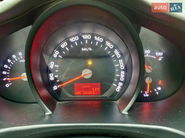 Белый Киа Sportage, объемом двигателя 2 л и пробегом 244 тыс. км за 9990 $, фото 8 на Automoto.ua