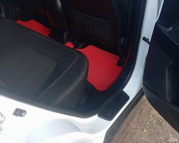 Белый Киа Sportage, объемом двигателя 2 л и пробегом 160 тыс. км за 10500 $, фото 22 на Automoto.ua