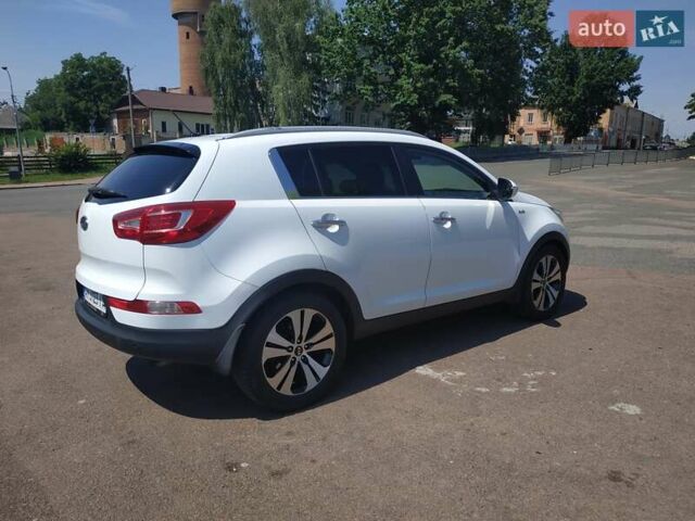 Білий Кіа Sportage, об'ємом двигуна 2 л та пробігом 183 тис. км за 12900 $, фото 3 на Automoto.ua