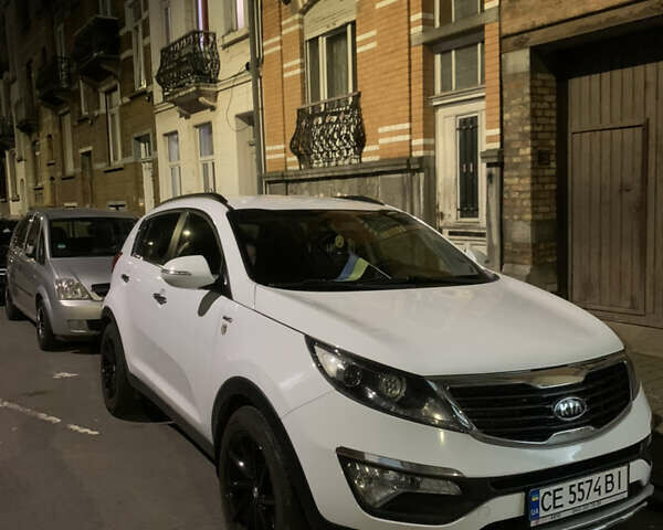 Білий Кіа Sportage, об'ємом двигуна 1.99 л та пробігом 165 тис. км за 14039 $, фото 10 на Automoto.ua