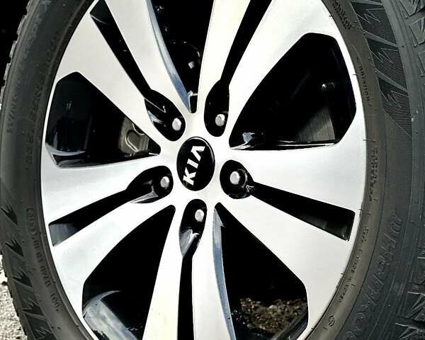 Білий Кіа Sportage, об'ємом двигуна 2 л та пробігом 183 тис. км за 12900 $, фото 18 на Automoto.ua