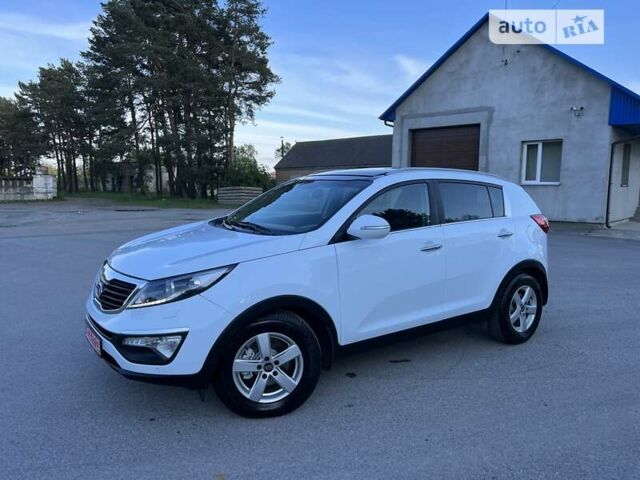 Білий Кіа Sportage, об'ємом двигуна 1.7 л та пробігом 148 тис. км за 13500 $, фото 2 на Automoto.ua