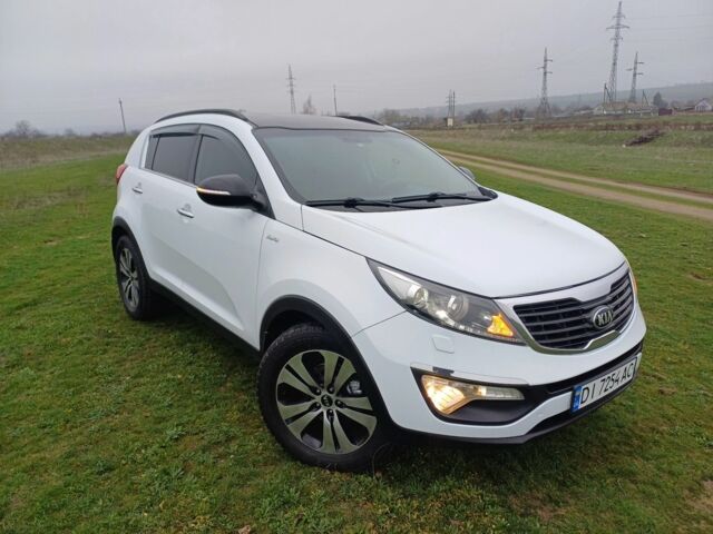Білий Кіа Sportage, об'ємом двигуна 2 л та пробігом 3 тис. км за 13500 $, фото 5 на Automoto.ua