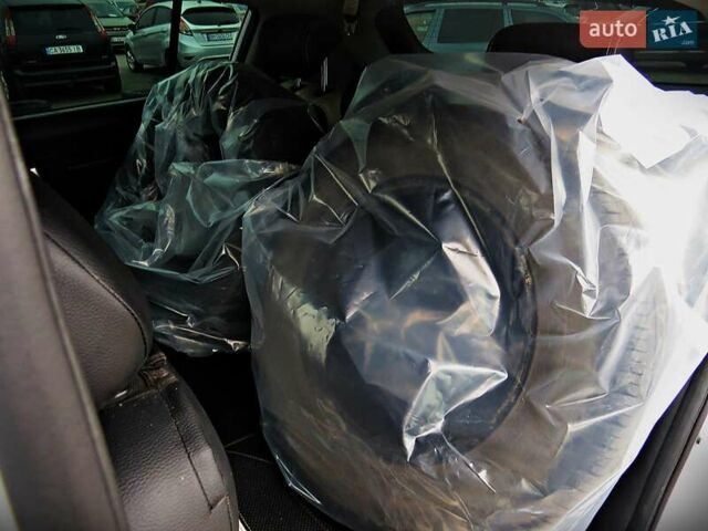 Белый Киа Sportage, объемом двигателя 1.7 л и пробегом 173 тыс. км за 11700 $, фото 10 на Automoto.ua