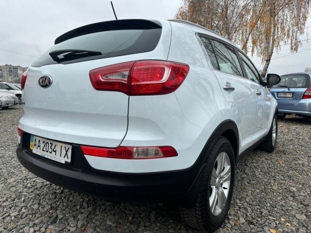 Белый Киа Sportage, объемом двигателя 2 л и пробегом 167 тыс. км за 12200 $, фото 2 на Automoto.ua