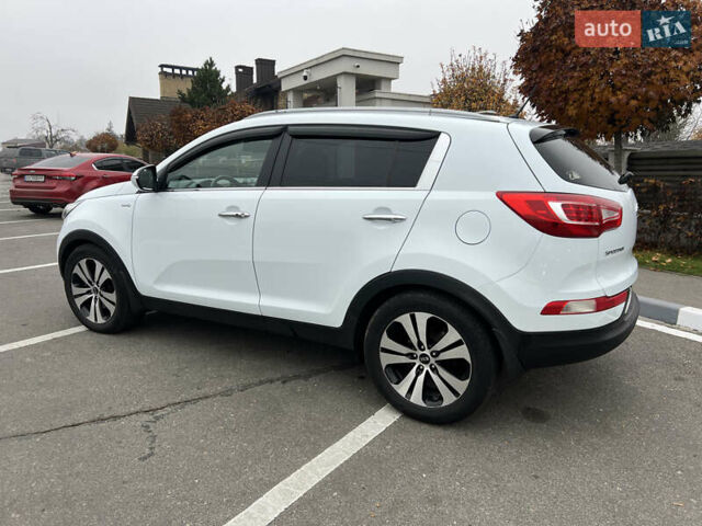 Белый Киа Sportage, объемом двигателя 2 л и пробегом 135 тыс. км за 12999 $, фото 7 на Automoto.ua