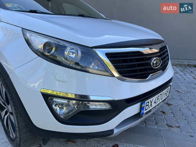 Белый Киа Sportage, объемом двигателя 2 л и пробегом 290 тыс. км за 12999 $, фото 5 на Automoto.ua