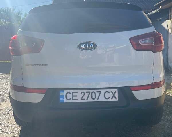 Белый Киа Sportage, объемом двигателя 2.36 л и пробегом 165 тыс. км за 11799 $, фото 2 на Automoto.ua