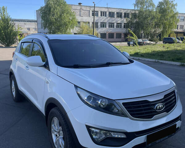 Кіа Sportage 2011 у Белой Церкве на Automoto.ua Білий Кіа Sportage, об'ємом двигуна 2 л та пробігом 167 тис. км за 13200 $, фото 11 на Automoto.ua