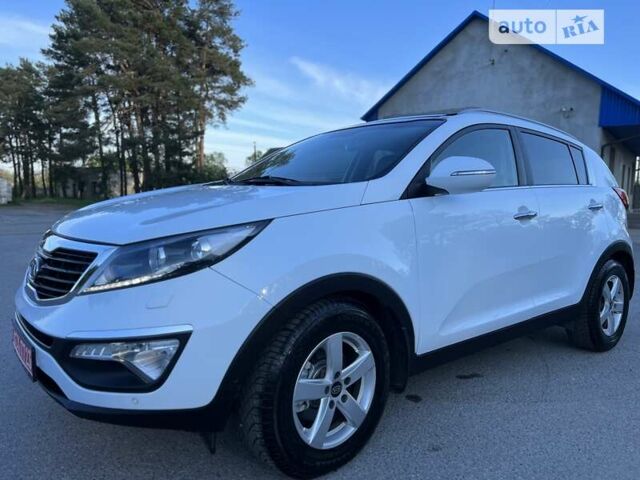 Білий Кіа Sportage, об'ємом двигуна 1.7 л та пробігом 148 тис. км за 13500 $, фото 19 на Automoto.ua