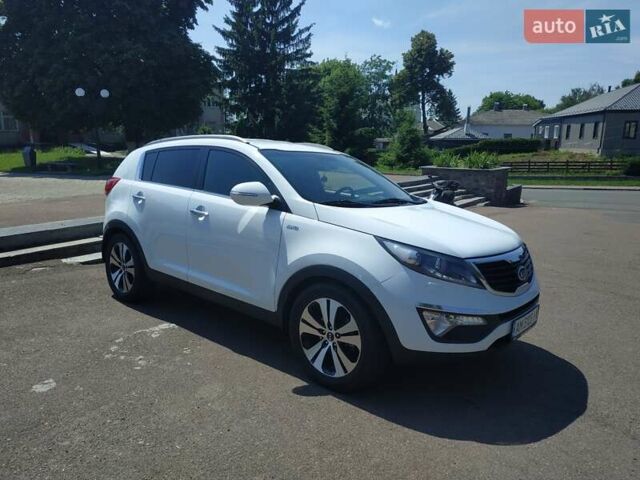 Білий Кіа Sportage, об'ємом двигуна 2 л та пробігом 183 тис. км за 12900 $, фото 9 на Automoto.ua