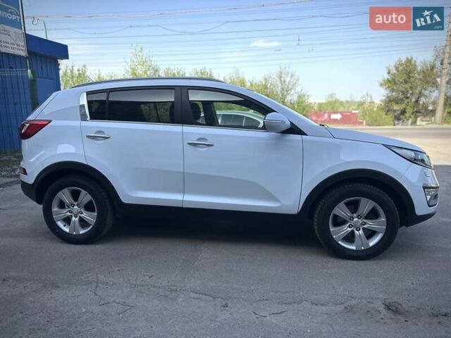 Кіа Sportage 2011 у Сумах на Automoto.ua Білий Кіа Sportage, об'ємом двигуна 1.7 л та пробігом 228 тис. км за 13700 $, фото 27 на Automoto.ua