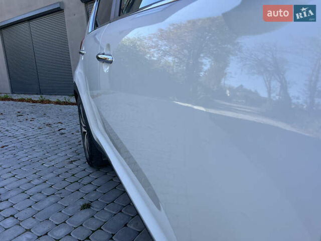 Белый Киа Sportage, объемом двигателя 2 л и пробегом 290 тыс. км за 12999 $, фото 21 на Automoto.ua