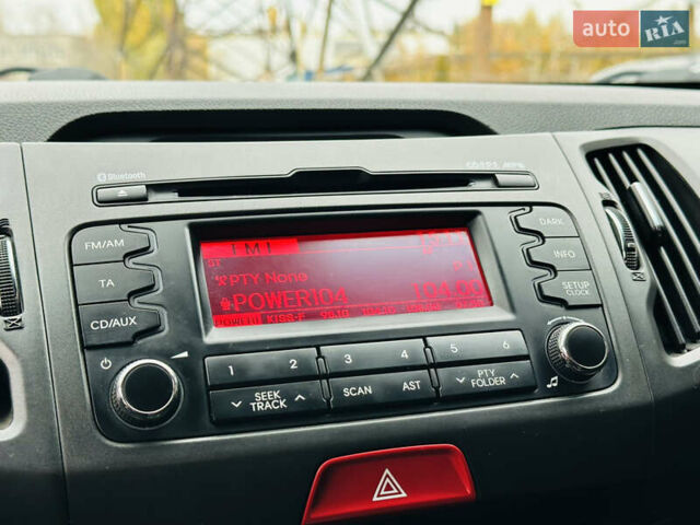 Белый Киа Sportage, объемом двигателя 2 л и пробегом 225 тыс. км за 12400 $, фото 32 на Automoto.ua