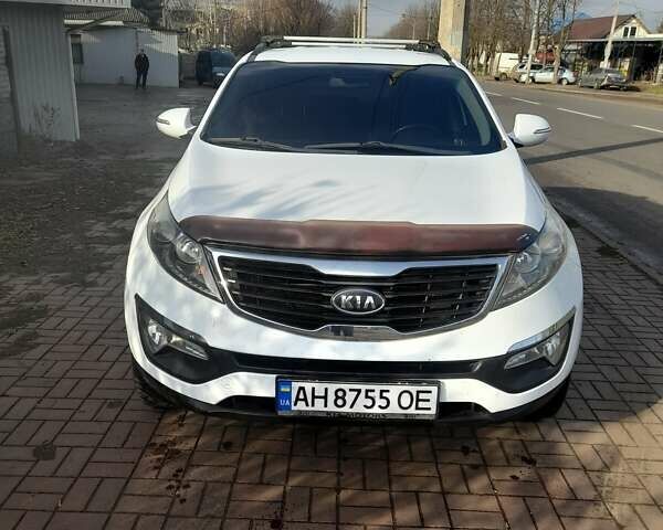 Белый Киа Sportage, объемом двигателя 2 л и пробегом 220 тыс. км за 10800 $, фото 3 на Automoto.ua
