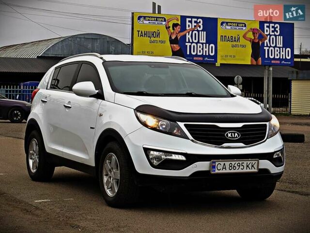 Белый Киа Sportage, объемом двигателя 1.7 л и пробегом 173 тыс. км за 11700 $, фото 1 на Automoto.ua