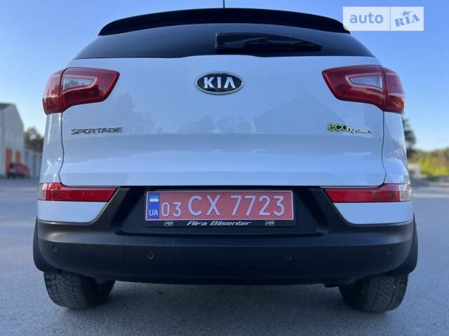 Білий Кіа Sportage, об'ємом двигуна 1.7 л та пробігом 148 тис. км за 13500 $, фото 27 на Automoto.ua