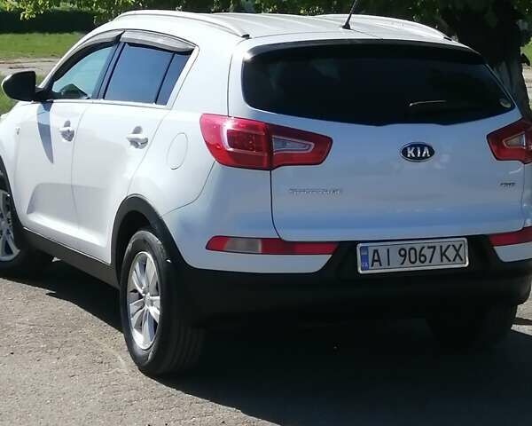 Білий Кіа Sportage, об'ємом двигуна 1.69 л та пробігом 142 тис. км за 11500 $, фото 5 на Automoto.ua