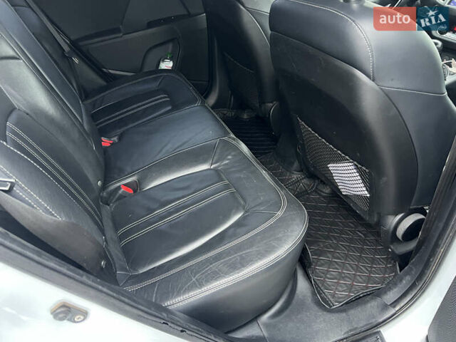 Белый Киа Sportage, объемом двигателя 2 л и пробегом 135 тыс. км за 12999 $, фото 15 на Automoto.ua