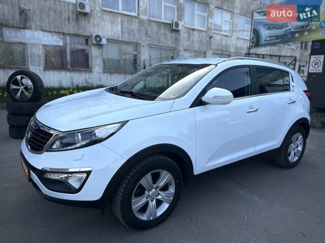 Кіа Sportage 2011 у Сумах на Automoto.ua Білий Кіа Sportage, об'ємом двигуна 1.7 л та пробігом 228 тис. км за 13700 $, фото 30 на Automoto.ua