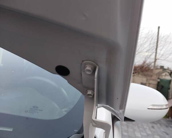 Белый Киа Sportage, объемом двигателя 1.58 л и пробегом 224 тыс. км за 11300 $, фото 35 на Automoto.ua