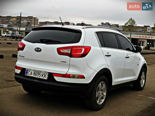 Белый Киа Sportage, объемом двигателя 1.7 л и пробегом 173 тыс. км за 11700 $, фото 2 на Automoto.ua
