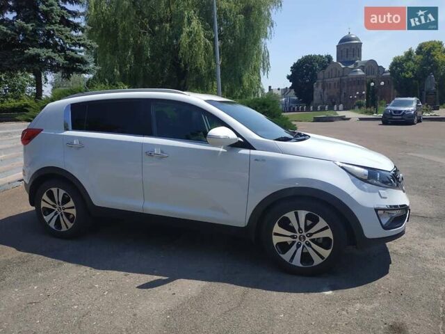 Білий Кіа Sportage, об'ємом двигуна 2 л та пробігом 183 тис. км за 12900 $, фото 6 на Automoto.ua